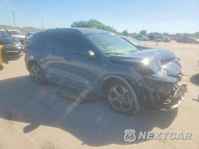 Czwarte zdjęcie samochodu z boku: 2024 FORD ESCAPE ST LINE VIN:1FMCU0MN2RUA16774 - miniatura