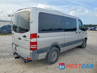 Czwarte zdjęcie samochodu z boku: 2012 MERCEDES-BENZ SPRINTER 2500 VIN:WDZPE7CC4C5612031 - miniatura