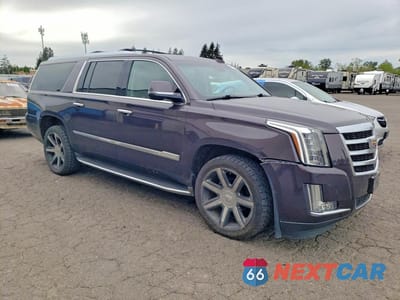 Czwarte zdjęcie samochodu z boku: 2016 CADILLAC ESCALADE ESV LUXURY VIN:1GYS4HKJ4GR363743 - miniatura