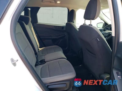 Zdjęcie 11 z 14 samochodu: 2022 FORD ESCAPE SE VIN:1FMCU0G62NUB13892 - miniatura