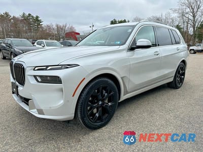 Drugie zdjęcie samochodu z przodu: 2024 BMW X7 XDRIVE40I VIN:5UX23EM03R9U24321 - miniatura