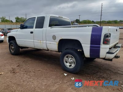 Drugie zdjęcie samochodu z przodu: 2000 DODGE RAM 1500 VIN:1B7HF13Z9YJ158781 - miniatura