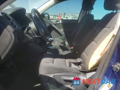 Zdjęcie 7 z 13 samochodu: 2010 VOLKSWAGEN TIGUAN SE VIN:WVGBV7AX6AW000979 - miniatura