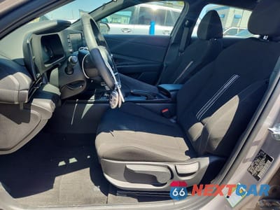 Zdjęcie 7 z 12 samochodu: 2025 HYUNDAI ELANTRA SEL SPORT VIN:KMHLM4DG6SU938740 - miniatura