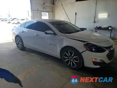 Czwarte zdjęcie samochodu z boku: 2023 CHEVROLET MALIBU RS VIN:1G1ZG5ST9PF249646 - miniatura