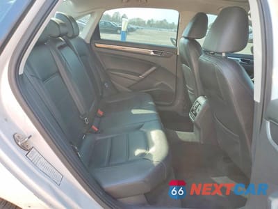 Zdjęcie 10 z 12 samochodu: 2016 VOLKSWAGEN PASSAT SE VIN:1VWBT7A32GC011623 - miniatura