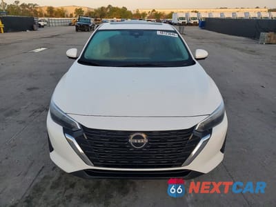 Piąte zdjęcie samochodu w środku: 2024 NISSAN SENTRA SV VIN:3N1AB8CV8RY239340 - miniatura