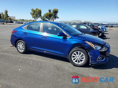 Czwarte zdjęcie samochodu z boku: 2019 HYUNDAI ACCENT SEL VIN:3KPC24A39KE040708 - miniatura