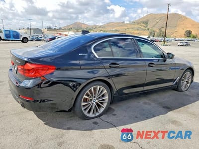 Trzecie zdjęcie samochodu z tyłu: 2019 BMW 530E VIN:WBAJA9C53KB393607 - miniatura