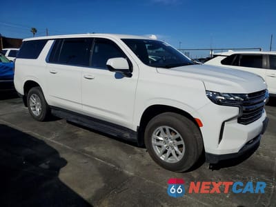Czwarte zdjęcie samochodu z boku: 2023 CHEVROLET SUBURBAN K1500 LT VIN:1GNSKCKD9PR212395 - miniatura