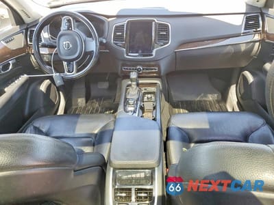 Zdjęcie 8 z 13 samochodu: 2016 VOLVO XC90 T6 VIN:YV4A22PK0G1032479 - miniatura