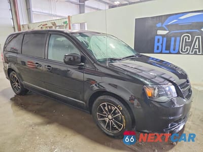 Czwarte zdjęcie samochodu z boku: 2015 DODGE GRAND CARAVAN SXT VIN:2C4RDGCG9FR523237 - miniatura