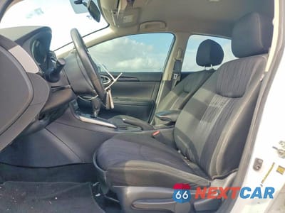 Zdjęcie 7 z 12 samochodu: 2019 NISSAN SENTRA SV VIN:3N1AB7AP4KY288765 - miniatura