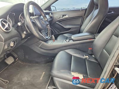 Zdjęcie 7 z 11 samochodu: 2015 MERCEDES-BENZ CLA 250 VIN:WDDSJ4EB8FN259795 - miniatura