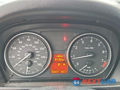 Zdjęcie 9 z 12 samochodu: 2015 BMW X1 SDRIVE28I VIN:WBAVM1C59FV318571 - miniatura