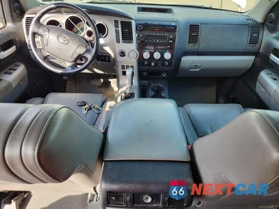 Zdjęcie 8 z 11 samochodu: 2008 TOYOTA TUNDRA CREWMAX LIMITED VIN:5TBDV58138S493803 - miniatura