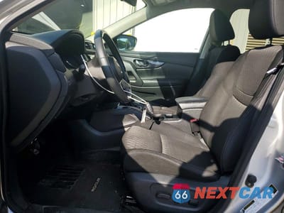 Zdjęcie 7 z 13 samochodu: 2017 NISSAN ROGUE SV VIN:KNMAT2MT7HP567921 - miniatura