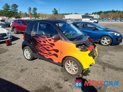 Czwarte zdjęcie samochodu z boku: 2008 SMART FORTWO PURE VIN:WMEEJ31X38K130792 - miniatura