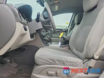 Zdjęcie 7 z 13 samochodu: 2017 BUICK ENCLAVE VIN:5GAKRAKD4HJ255746 - miniatura