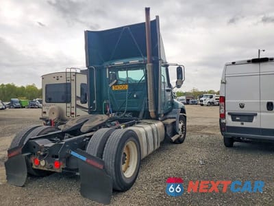 Czwarte zdjęcie samochodu z boku: 2015 MACK 600 CXU600 VIN:1M1AW01X9FM007433 - miniatura