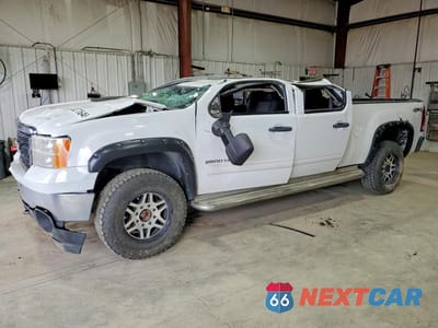 2011 GMC SIERRA K2500 SLE 1GT120CG3BF194000 - główne zdjęcie licytacji z USA - miniatura