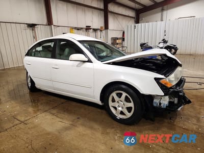 Czwarte zdjęcie samochodu z boku: 2006 HYUNDAI SONATA GLS V6 VIN:5NPEU46FX6H130151 - miniatura