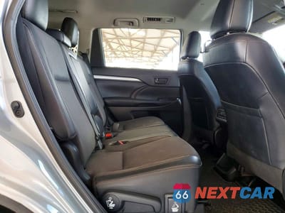 Zdjęcie 10 z 12 samochodu: 2019 TOYOTA HIGHLANDER LE PLUS VIN:5TDZZRFH1KS347643 - miniatura