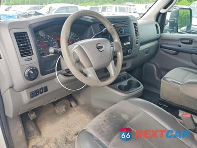 Zdjęcie 8 z 13 samochodu: 2015 NISSAN NV 3500 HD S VIN:1N6AF0LX3FN803843 - miniatura