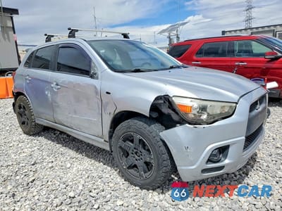 Czwarte zdjęcie samochodu z boku: 2011 MITSUBISHI OUTLANDER SPORT SE VIN:JA4AR4AU5BZ024564 - miniatura