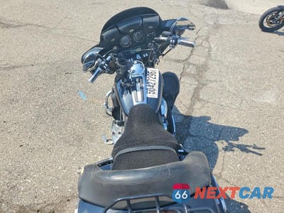 Zdjęcie 6 z 9 samochodu: 2011 HARLEY-DAVIDSON FLHTCU VIN:1HD1FC419BB655528 - miniatura