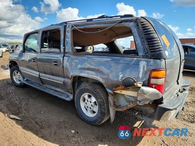 Drugie zdjęcie samochodu z przodu: 2002 CHEVROLET SUBURBAN K1500 VIN:1GNFK16Z42J294961 - miniatura