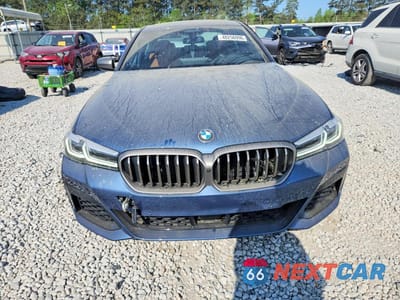 Piąte zdjęcie samochodu w środku: 2023 BMW M550XI VIN:WBA13BK03PCM30373 - miniatura