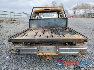Zdjęcie 6 z 11 samochodu: 2004 CHEVROLET SILVERADO K2500 HEAVY DUTY VIN:1GCHK29UX4E350310 - miniatura