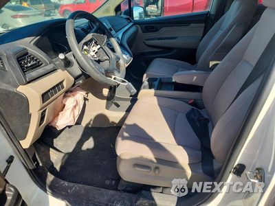 Zdjęcie 7 z 13 samochodu: 2019 HONDA ODYSSEY LX VIN:5FNRL6H23KB049236 - miniatura