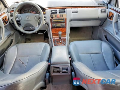 Zdjęcie 8 z 12 samochodu: 2001 MERCEDES-BENZ E 320 VIN:WDBJF65J01B376516 - miniatura