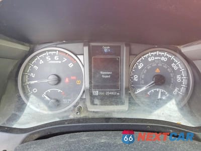 Zdjęcie 9 z 11 samochodu: 2017 TOYOTA TACOMA TRD SPORT VIN:5TFDZ5BN6HX016784 - miniatura