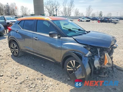 Czwarte zdjęcie samochodu z boku: 2019 NISSAN KICKS S VIN:3N1CP5CU9KL532313 - miniatura