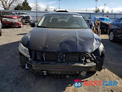 Piąte zdjęcie samochodu w środku: 2017 VOLKSWAGEN PASSAT VIN:1VWBT7A39HC054891 - miniatura