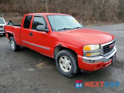 Czwarte zdjęcie samochodu z boku: 2005 GMC NEW SIERRA K1500 VIN:1GTEK19B15E241277 - miniatura