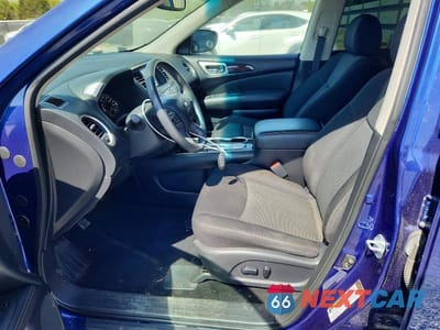 Zdjęcie 7 z 12 samochodu: 2018 NISSAN PATHFINDER SV VIN:5N1DR2MN8JC660517 - miniatura