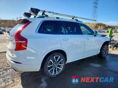 Trzecie zdjęcie samochodu z tyłu: 2018 VOLVO XC90 T6 VIN:YV4A22PK1J1379035 - miniatura
