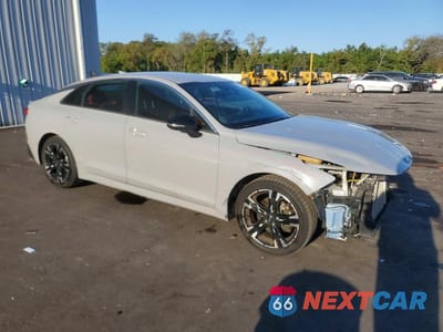 Czwarte zdjęcie samochodu z boku: 2021 KIA K5 GT LINE VIN:5XXG64J29MG075174 - miniatura