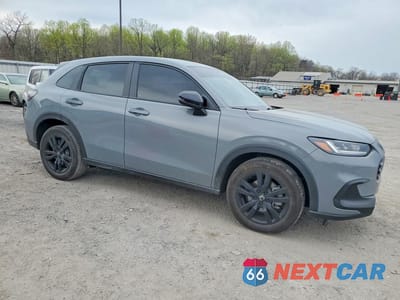 Czwarte zdjęcie samochodu z boku: 2026 HONDA HR-V SPORT VIN:3CZRZ2H56TM708158 - miniatura