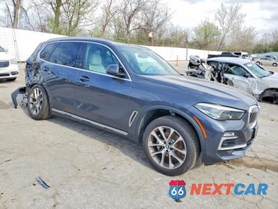 Czwarte zdjęcie samochodu z boku: 2020 BMW X5 XDRIVE40I VIN:5UXCR6C09L9C96008 - miniatura