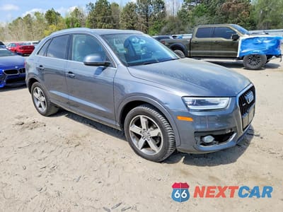 Czwarte zdjęcie samochodu z boku: 2015 AUDI Q3 PRESTIGE VIN:WA1GFCFS8FR011513 - miniatura