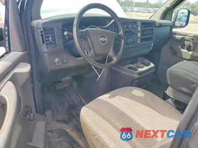 Zdjęcie 8 z 13 samochodu: 2008 CHEV EXPRESS G2500 VIN:1GCGG25C981135976 - miniatura