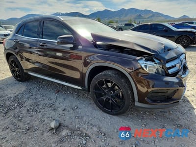 Czwarte zdjęcie samochodu z boku: 2016 MERCEDES-BENZ GLA 250 4MATIC VIN:WDCTG4GB4GJ197289 - miniatura