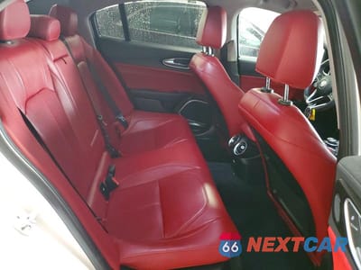 Zdjęcie 10 z 13 samochodu: 2018 ALFA ROMEO GIULIA Q4 VIN:ZARFAEDN4J7567787 - miniatura