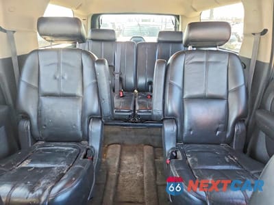 Zdjęcie 10 z 13 samochodu: 2007 CHEVROLET SUBURBAN K1500 VIN:1GNFK16337J265096 - miniatura