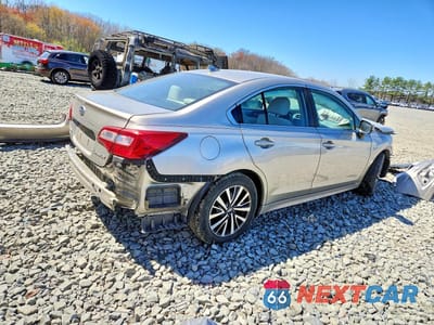 Trzecie zdjęcie samochodu z tyłu: 2018 SUBARU LEGACY 2.5I PREMIUM VIN:4S3BNAC67J3028913 - miniatura